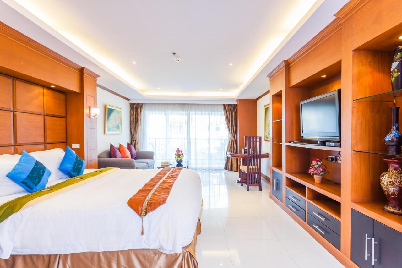 Tara Court Hotel Pattaya Exterior foto