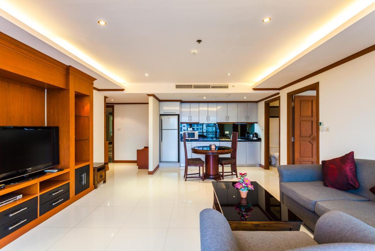Tara Court Hotel Pattaya Exterior foto
